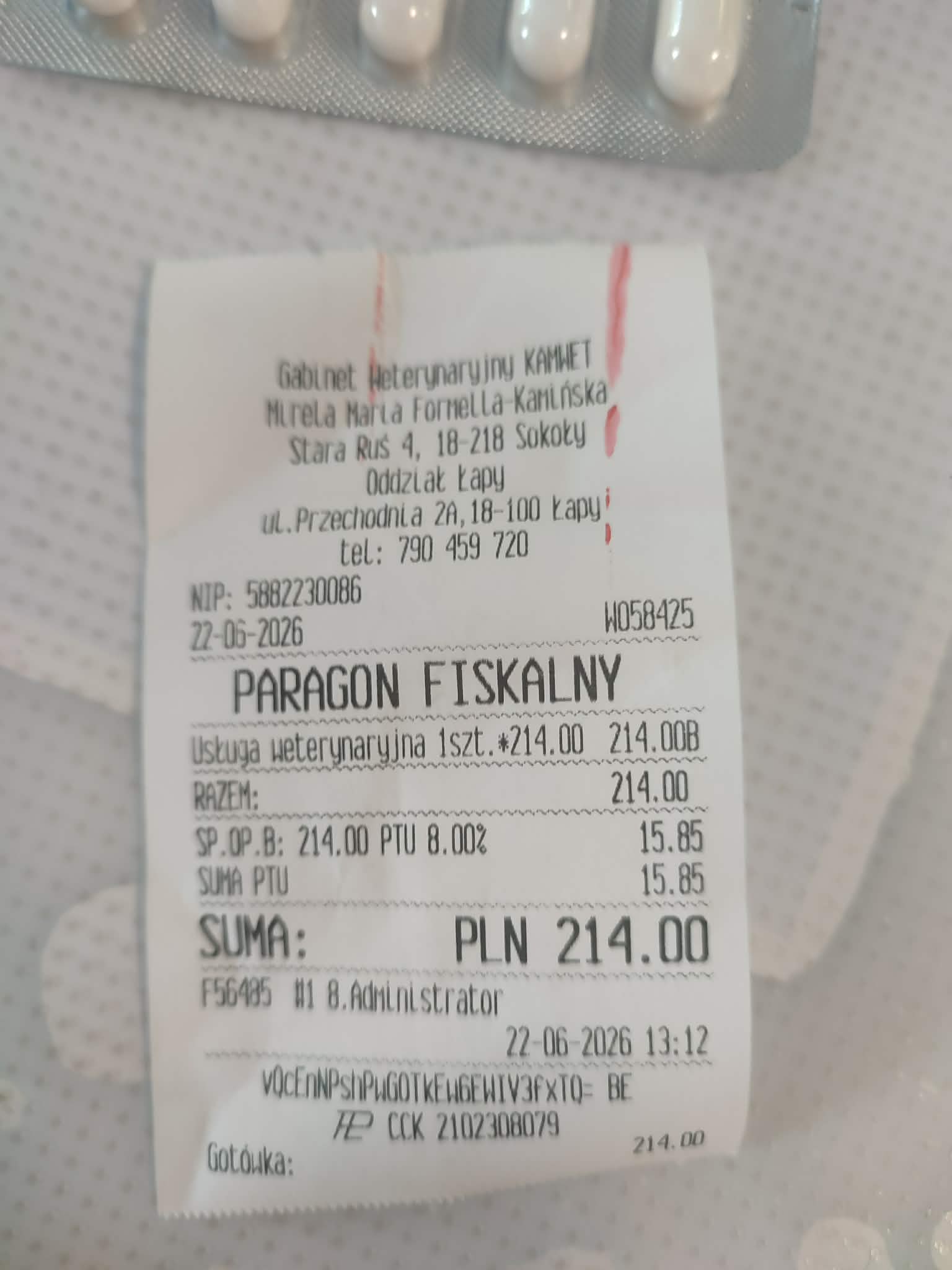 h1sYxkCjNvS8xCMm.jpg
