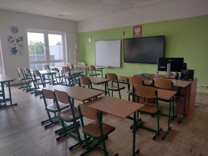 6Ya6pejIGrk5InQ2.jpg