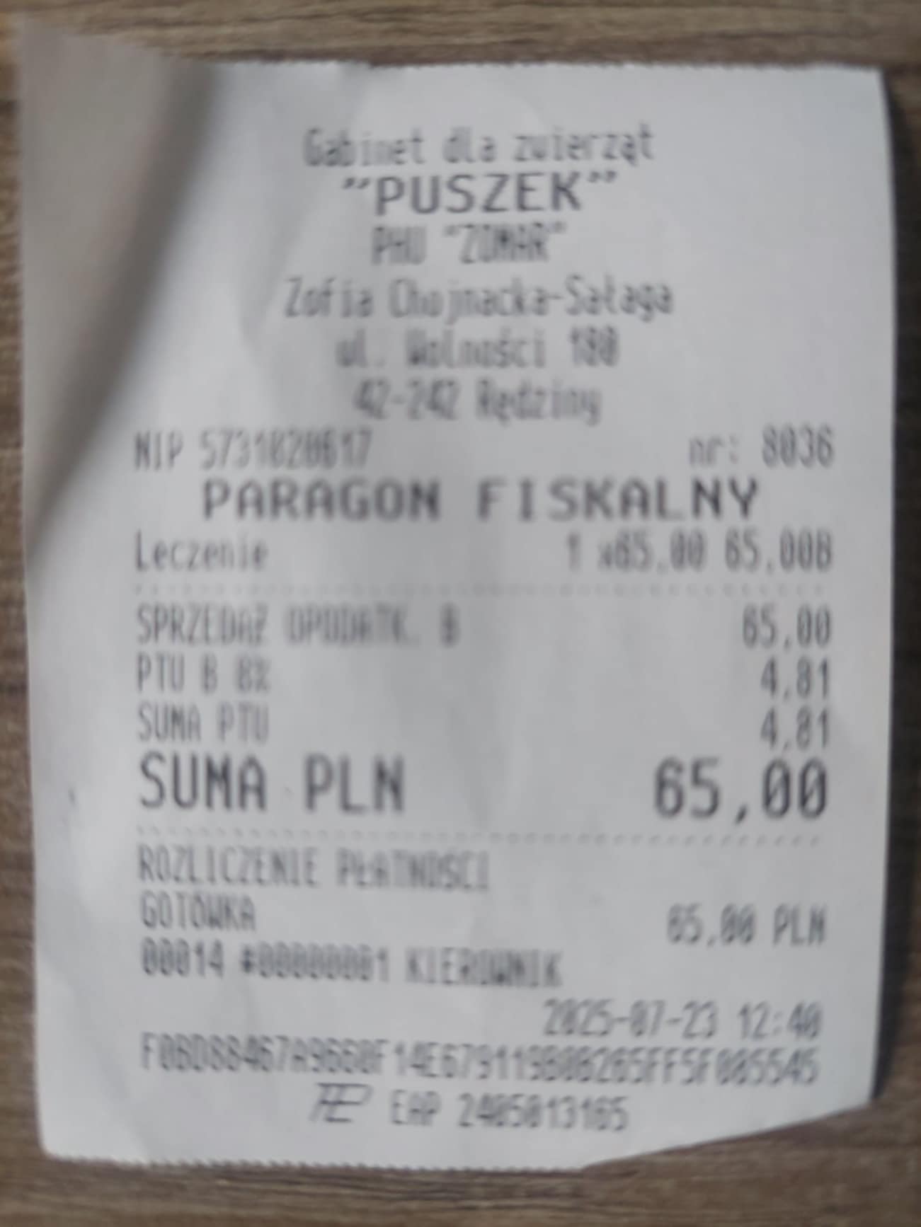xbteGtm6Gzug30uk.jpg
