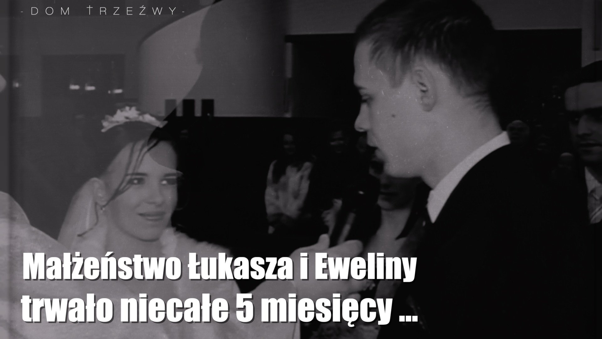 QzHoxF2w1fqQOeIa.jpg