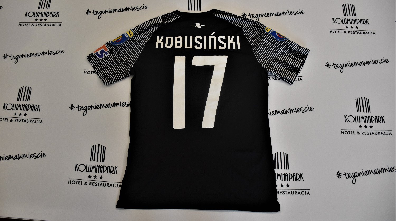 Koszulka piłkarska Zagłębie Lubin z autografami, rozmiar M