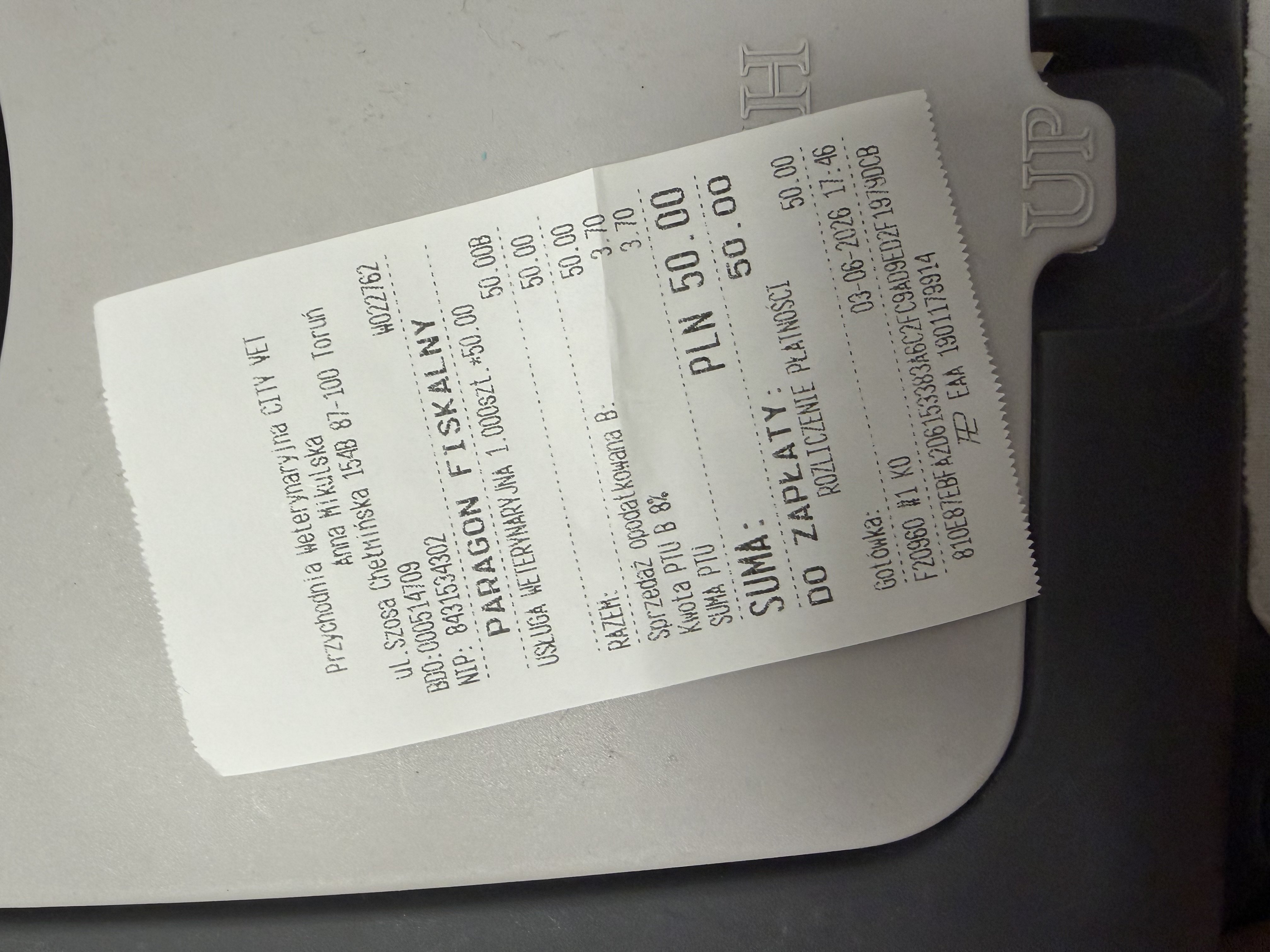 F2RM7pOa36PN1BJX.jpg