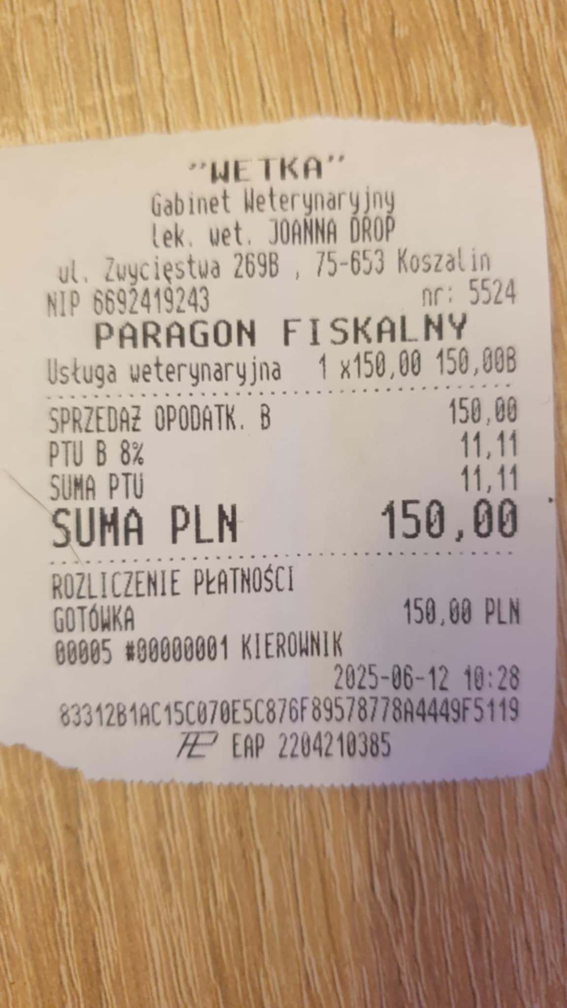 ZhElsBuj9GMW90C2.jpg