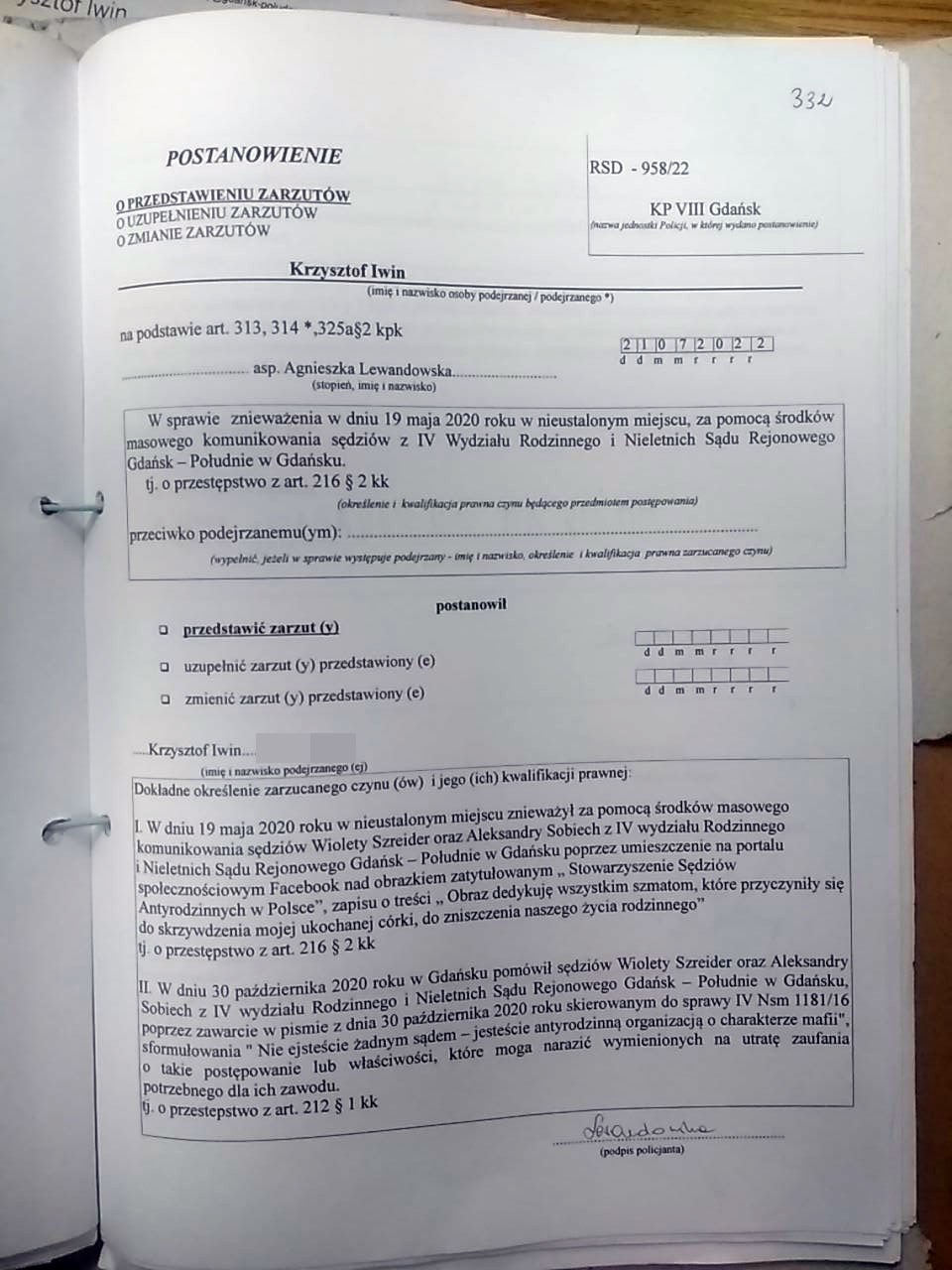 HfTaSIK7KxPvUD06.jpg