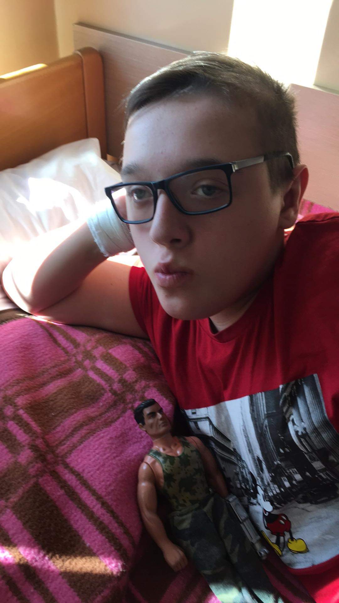 mdefc8c9d0026351.jpeg