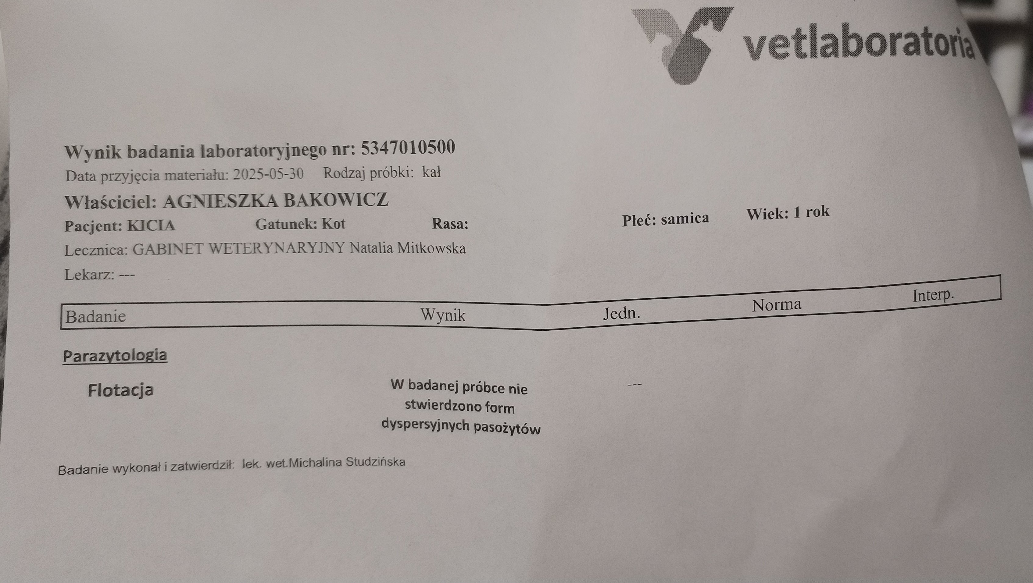SVbySYI6LyqWF0ME.jpg