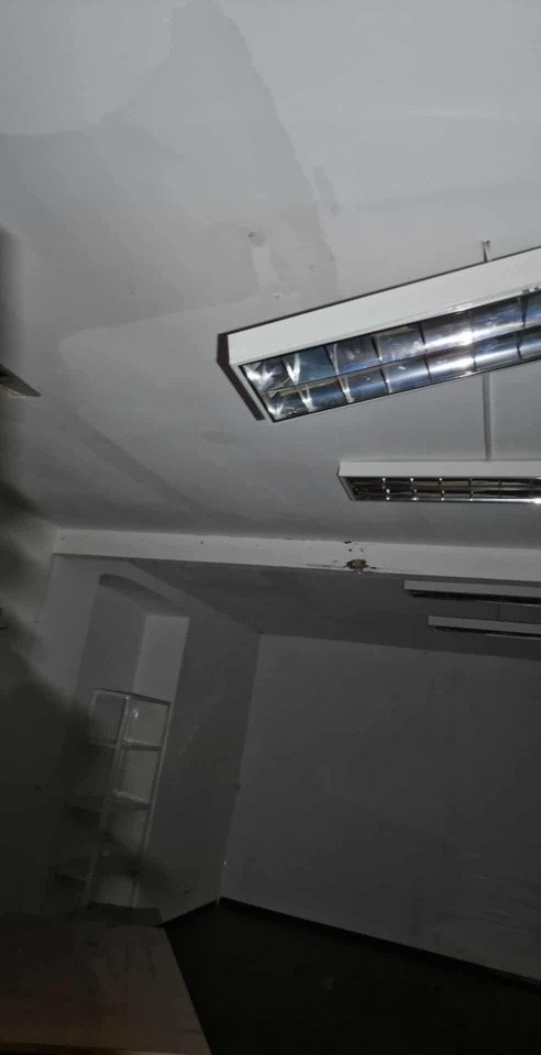 8F1onecO1w5LiKIb.jpg