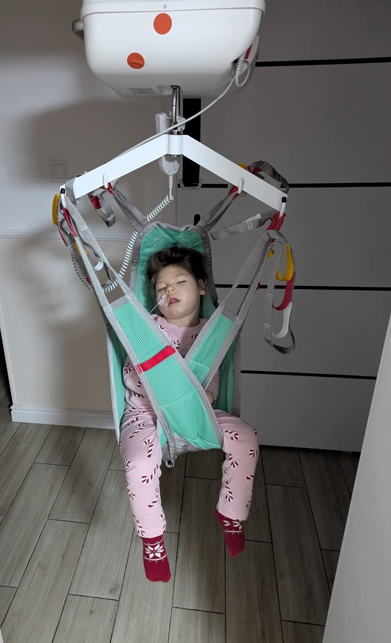 2lUyS89w8z0spEkR.jpg