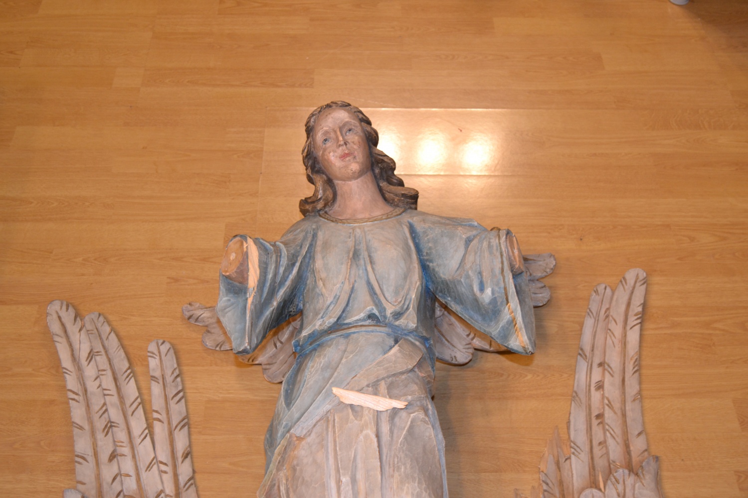 Ratujmy "upadłego" Anioła z Kłodzkiej szopki. zrzutka.pl