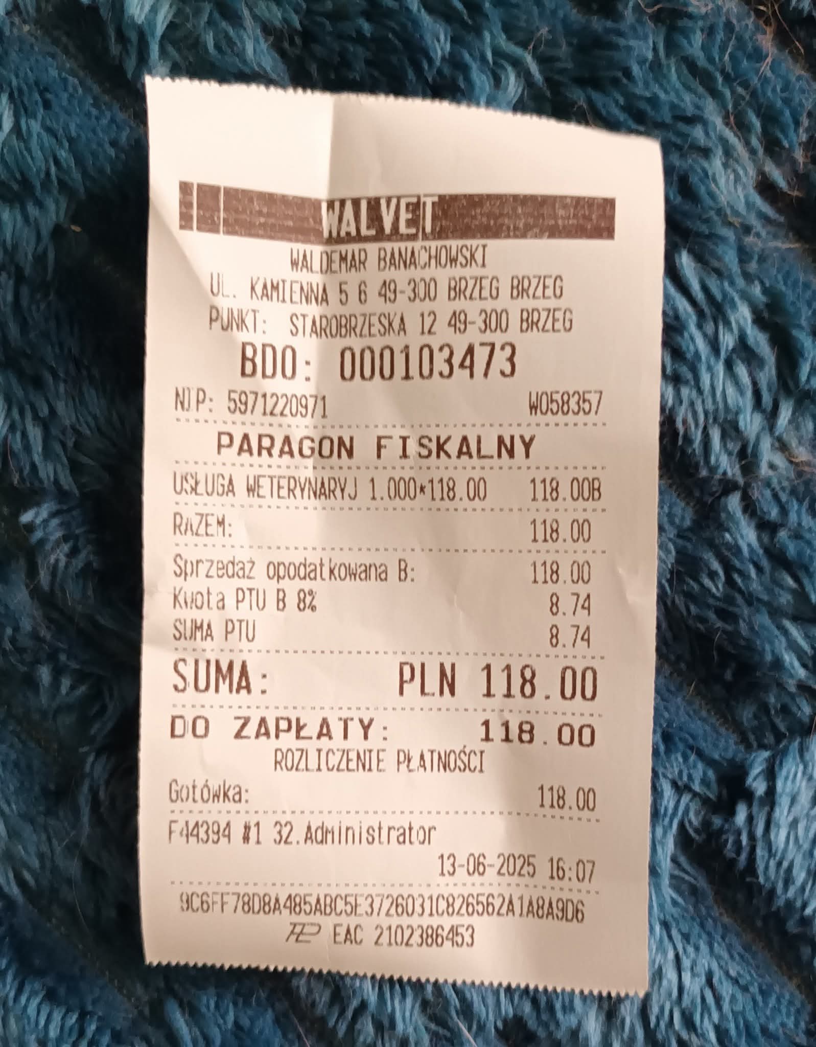 xrgU0ifAbVMzNiUS.jpg