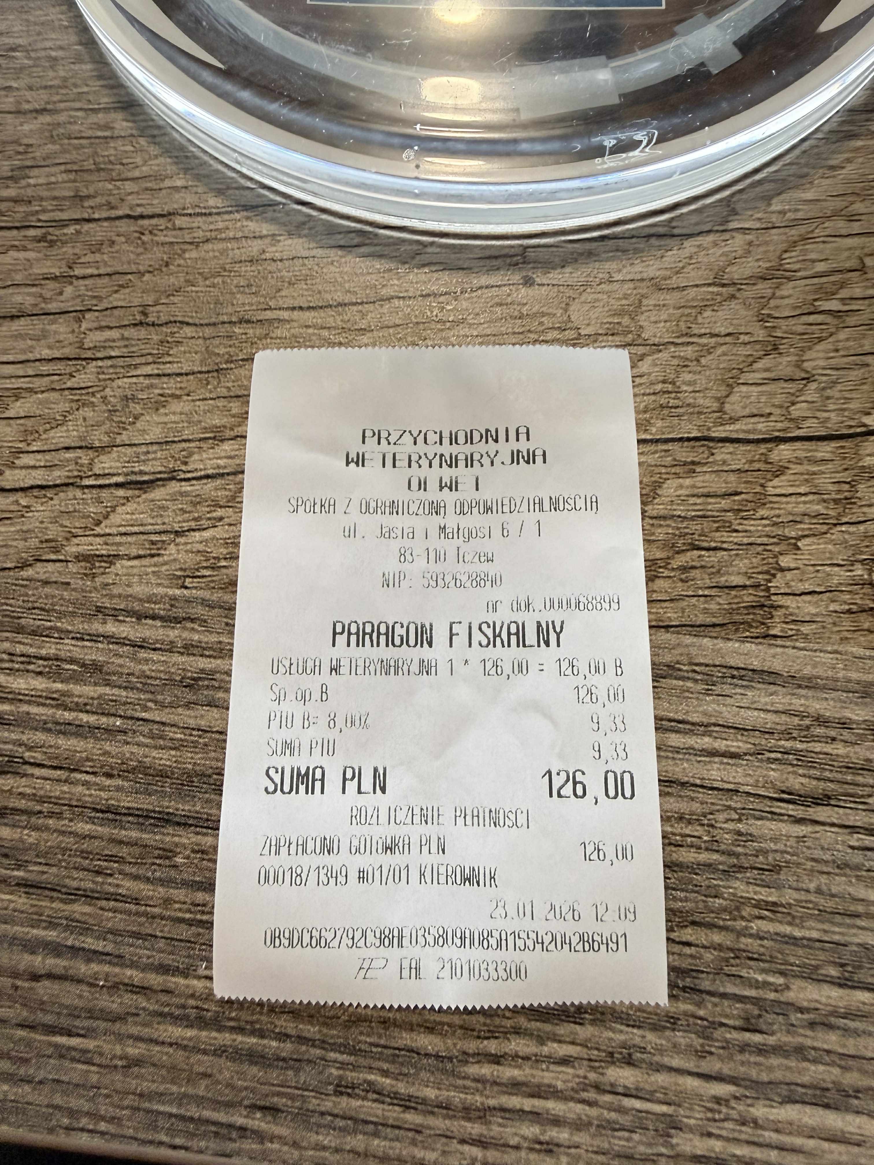 HzUqsAmCtrMXCZjS.jpg