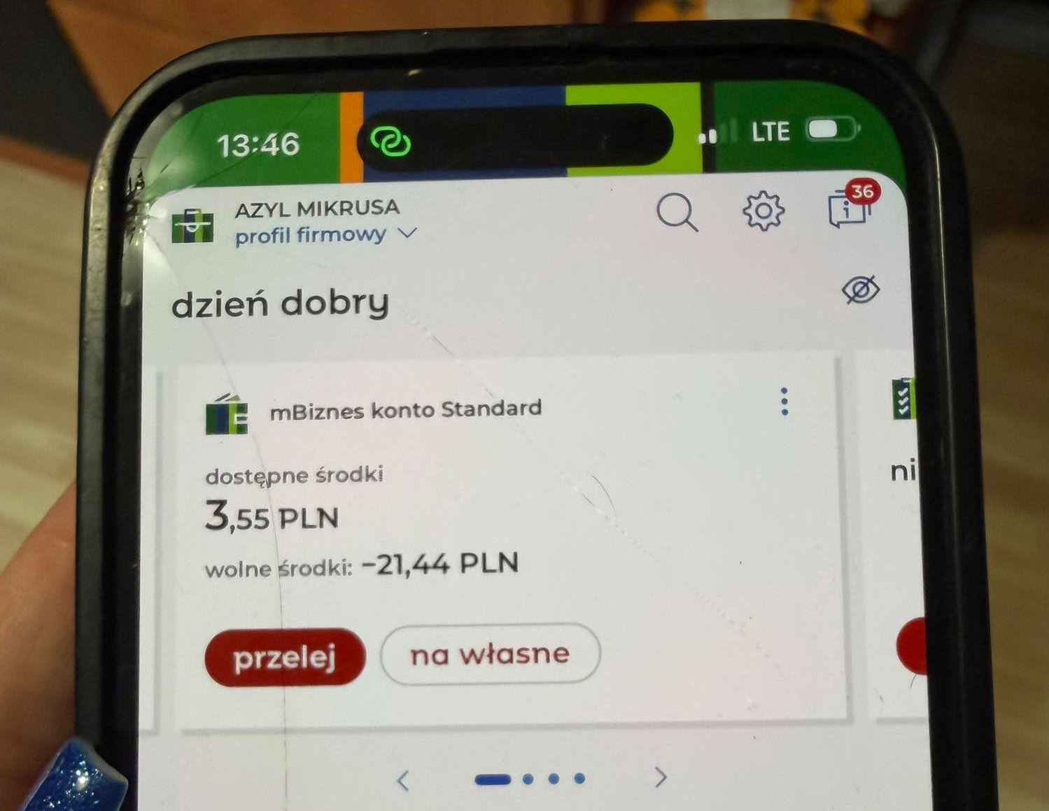 IB7Q65DnSn1HFrM7.jpg