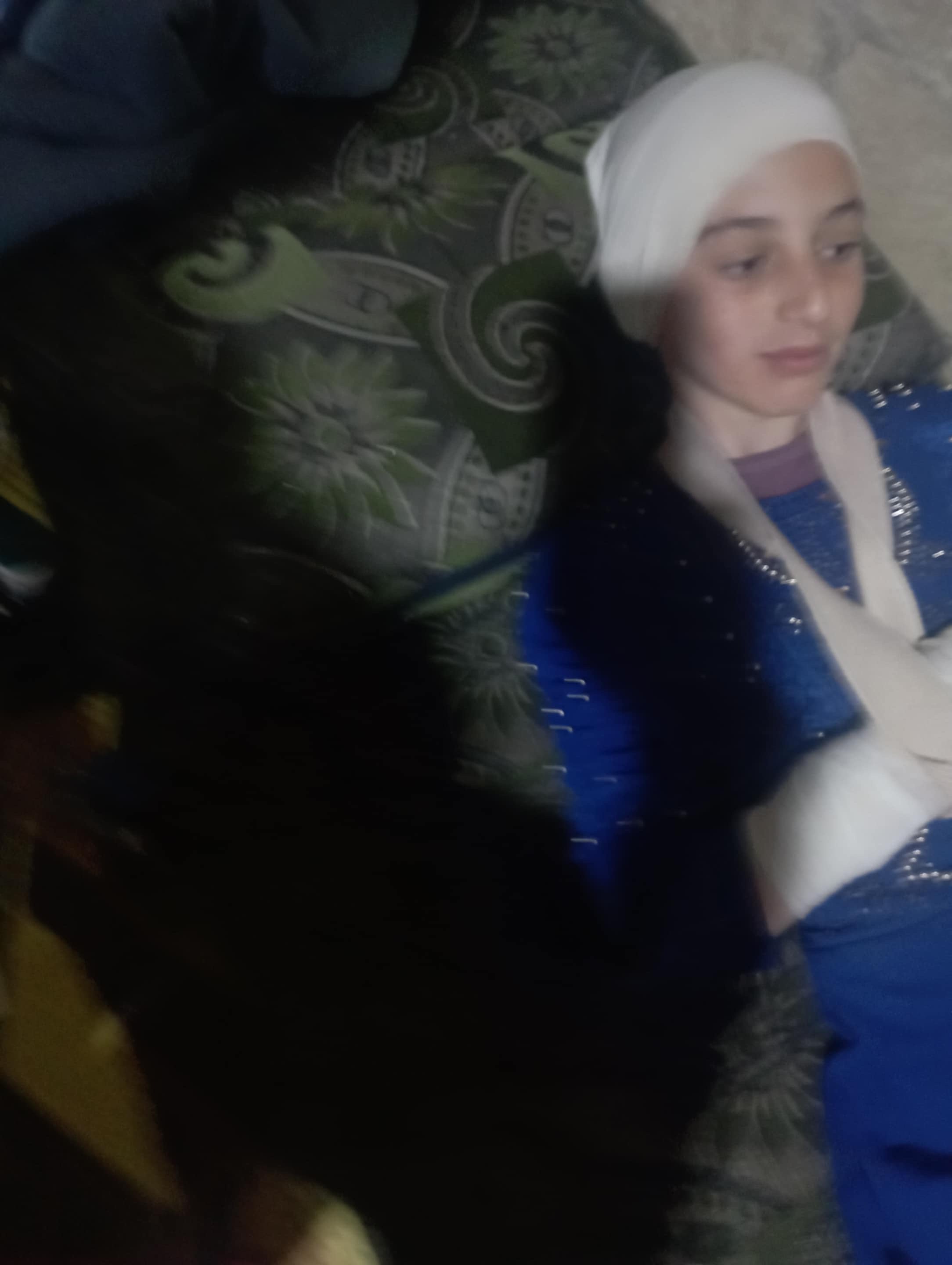 C0ybvDwZBl1LylU5.jpg