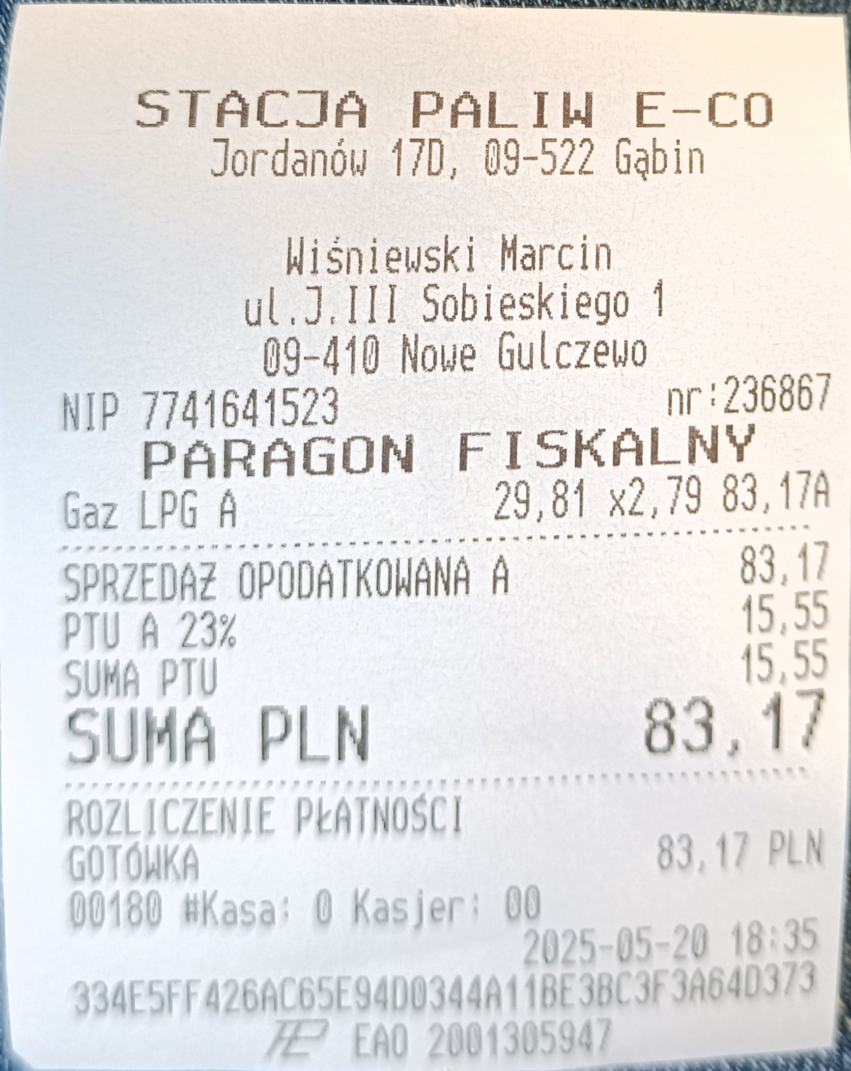 qyKIgLANNXXo4WZX.jpg