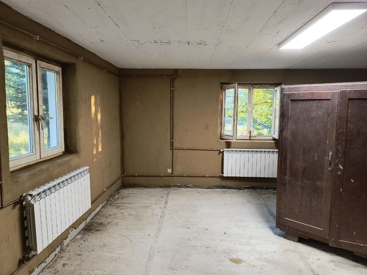 f576FpiUHKzRszB8.jpg