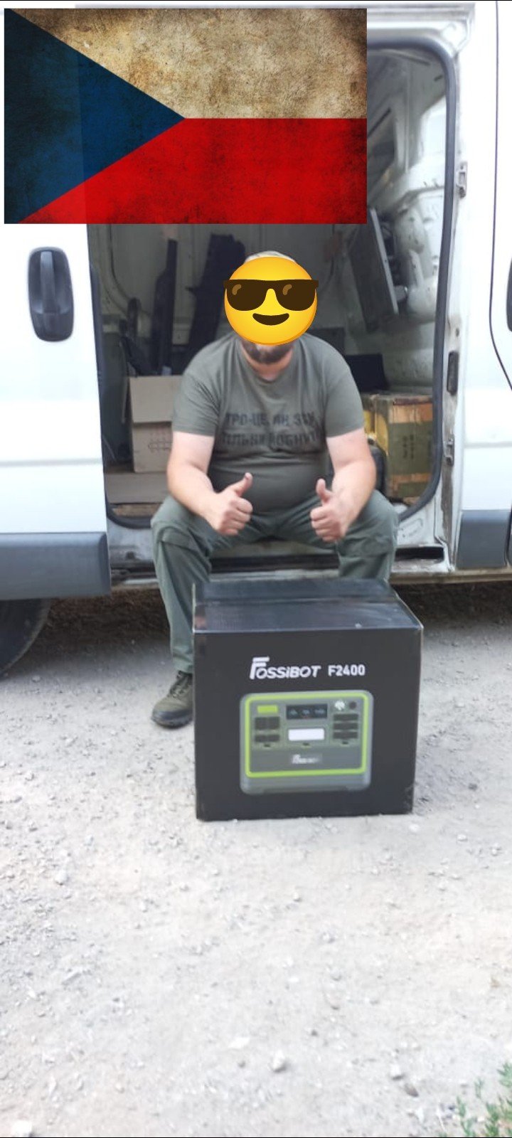 EvIzeDbxSM75lXoG.jpg